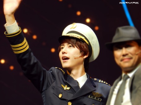 kyuhyun-catch-me-if-you-can-3